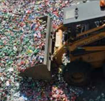 1. Περισυλλογή & συγκέντρωση χρησιμοποιημένων αλουμινένιων κουτιών στο Κέντρο Ανακύκλωσης